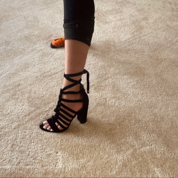 black suede heels 🖤 - Picture 4 of 4